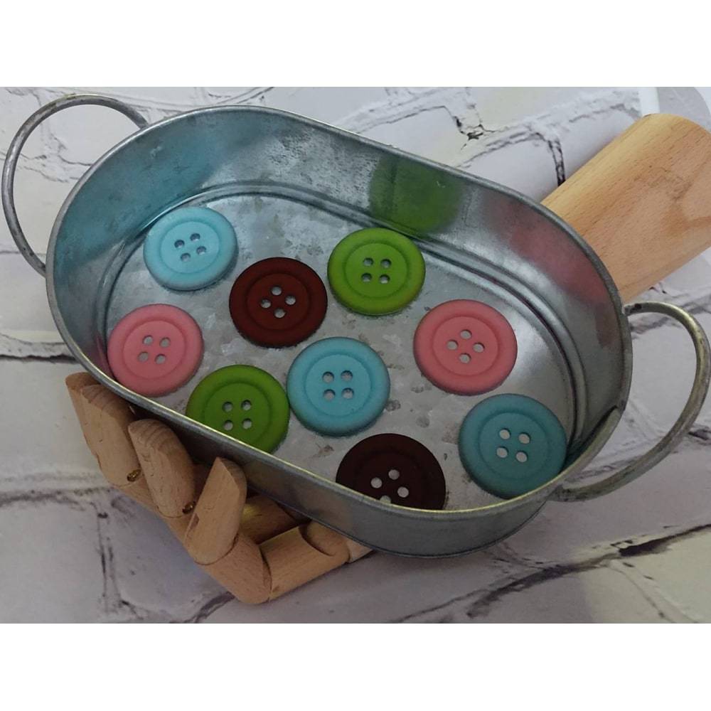 Button Tin - Picture 2 of 4